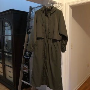 Ladies LL Bean Trench Coat